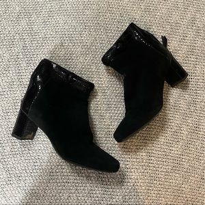 Aquatalia black sparkle booties size 8